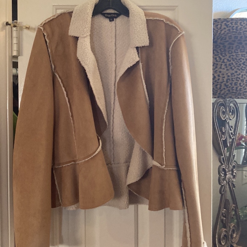 Jacket - Picture 2 of 4